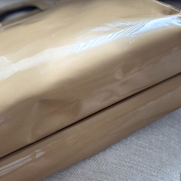 Barneys New York Large Vintage Tote Patent Leather Work Camel Made in Italy - Picture 10 of 13